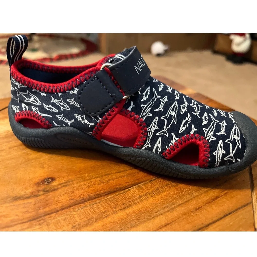 Nautica Kids Water Shoes Sandals Shark Print Navy Red Hook‎ Loop Size 9 NWT
